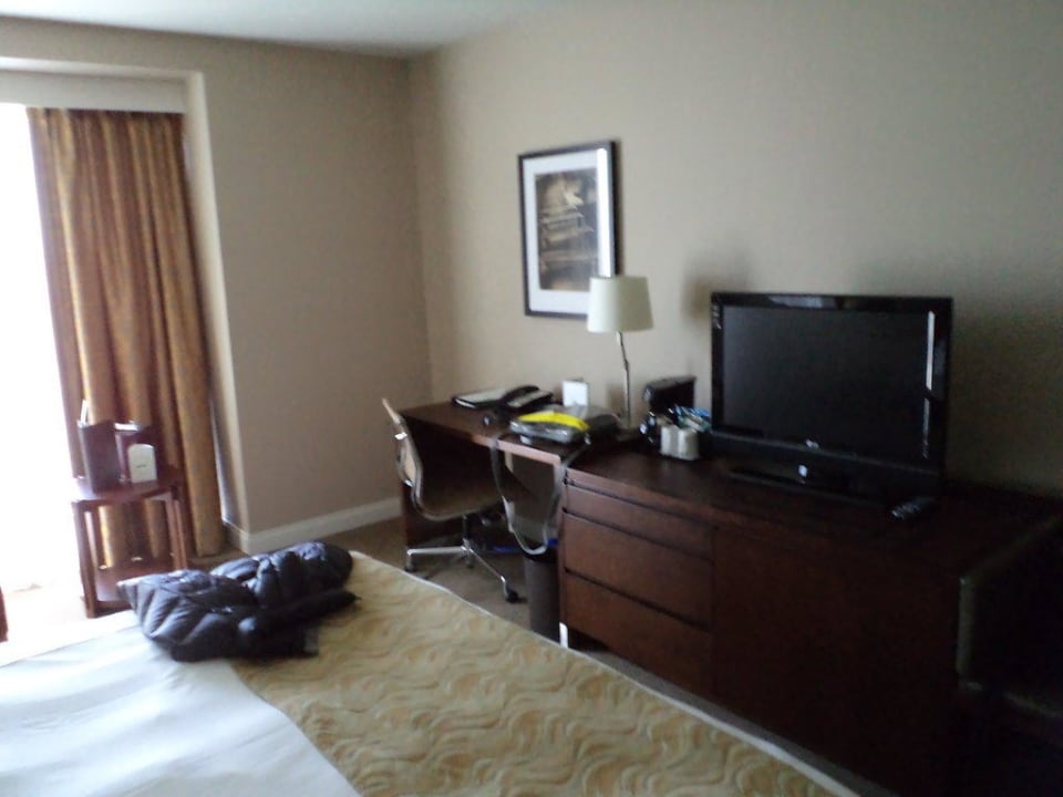 Zimmer m Kingsize-Bett  Pacific Gateway Hotel at Vancouver Airport