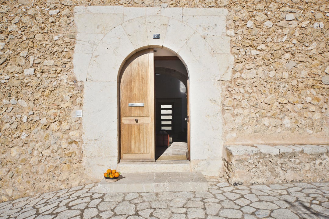 Hotel entrance Petit Hotel Son Arnau