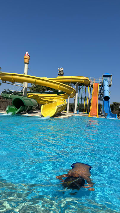 Pool Blue Lagoon Resort