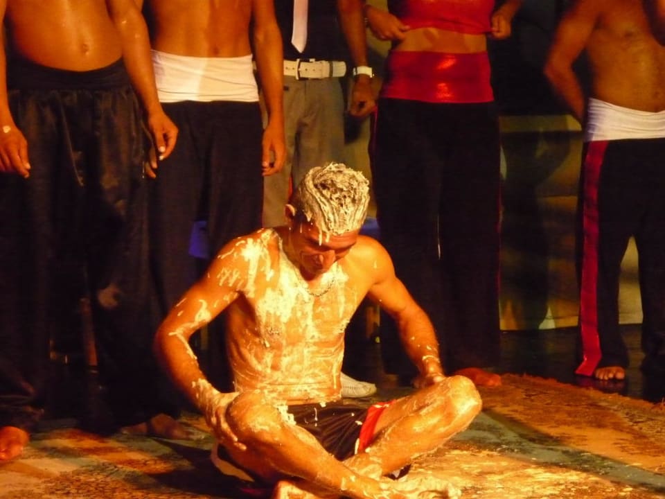 Cemil hat die Wette verloren! Hane Family Resort