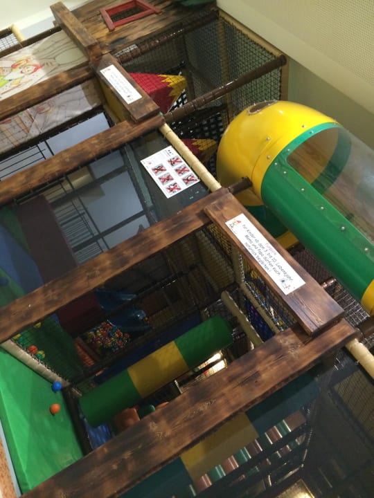 Indoor Kinderhotel Waldhof