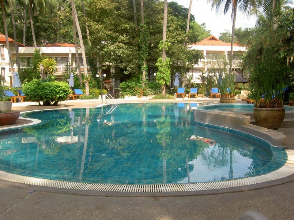 Der untere Pool in Strandnähe The Fair House Beach Resort