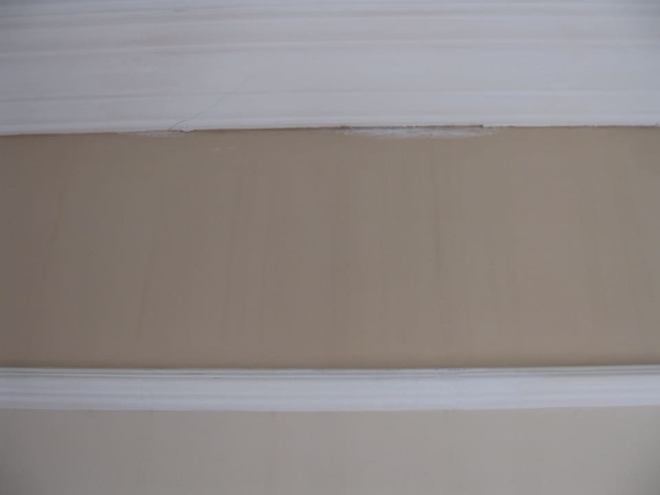 Nicht bereinigter Wasserschaden, Decke/Wand Tac Premier Hotel & Spa