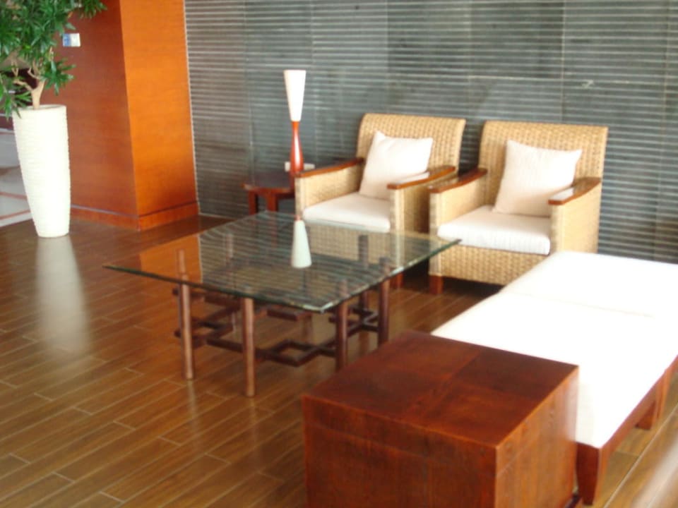 Lobby Fujairah Rotana Resort & Spa
