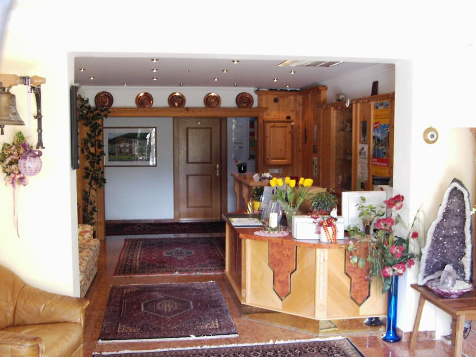 Rezeption im Hotel Accord Hotel Accord & Alpin