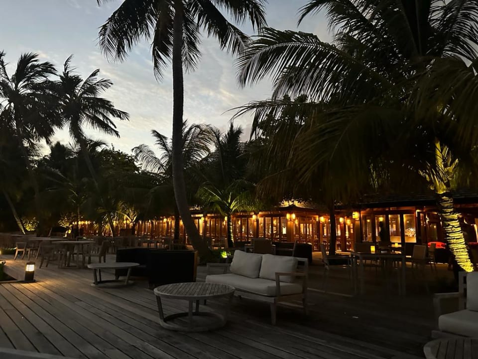 Gastro Vilamendhoo Island Resort & Spa