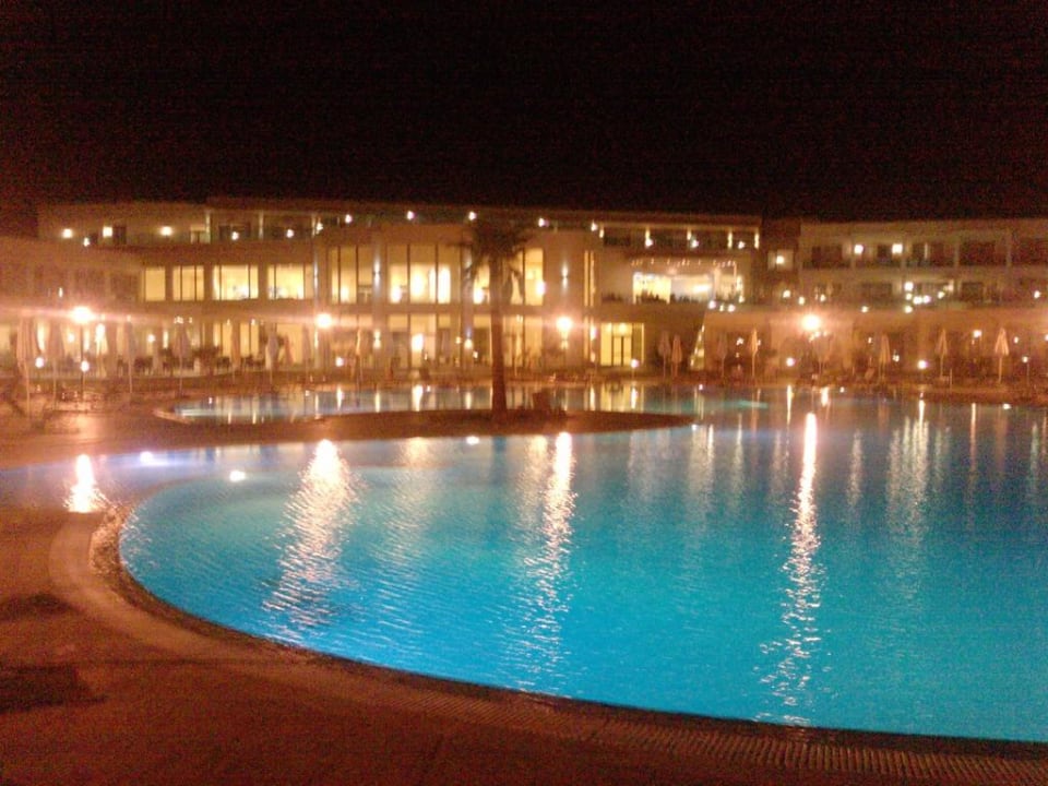 Pool am Abend Apollo Blue