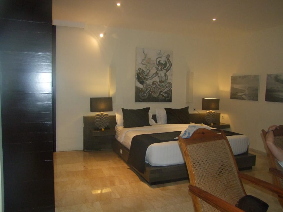 Schönes, breites Bett Kelapa Retreat & Spa