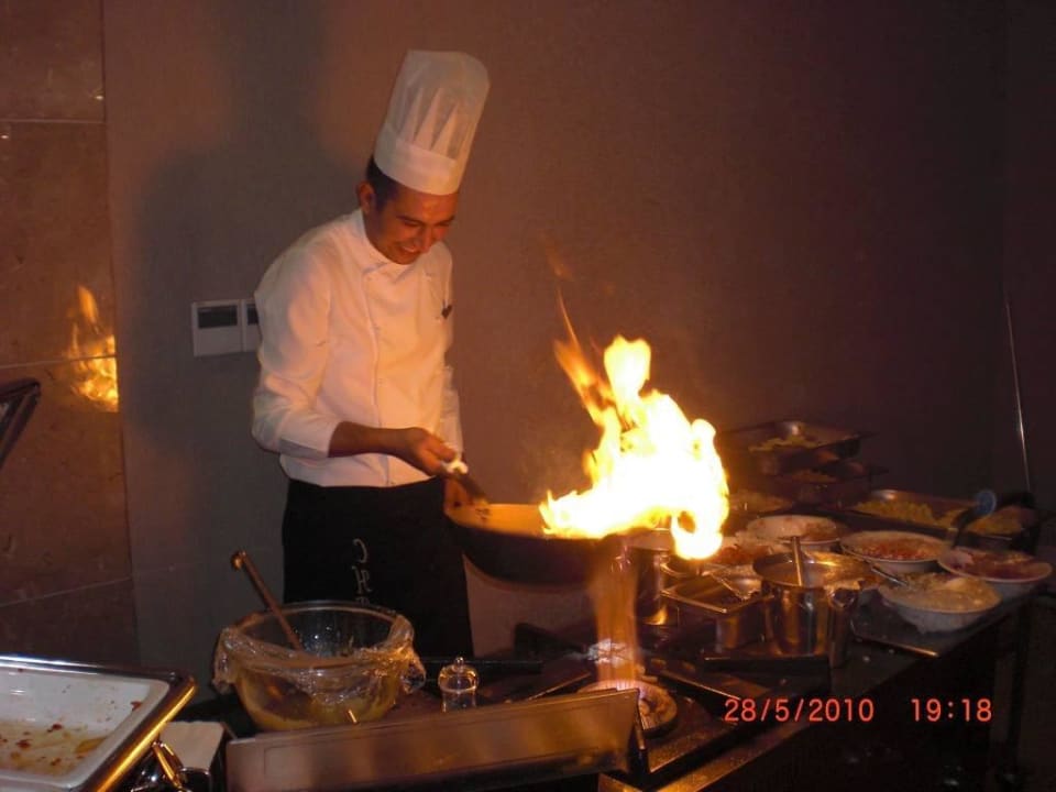 Nudel Show Sunis Evren Beach Resort Hotel & Spa