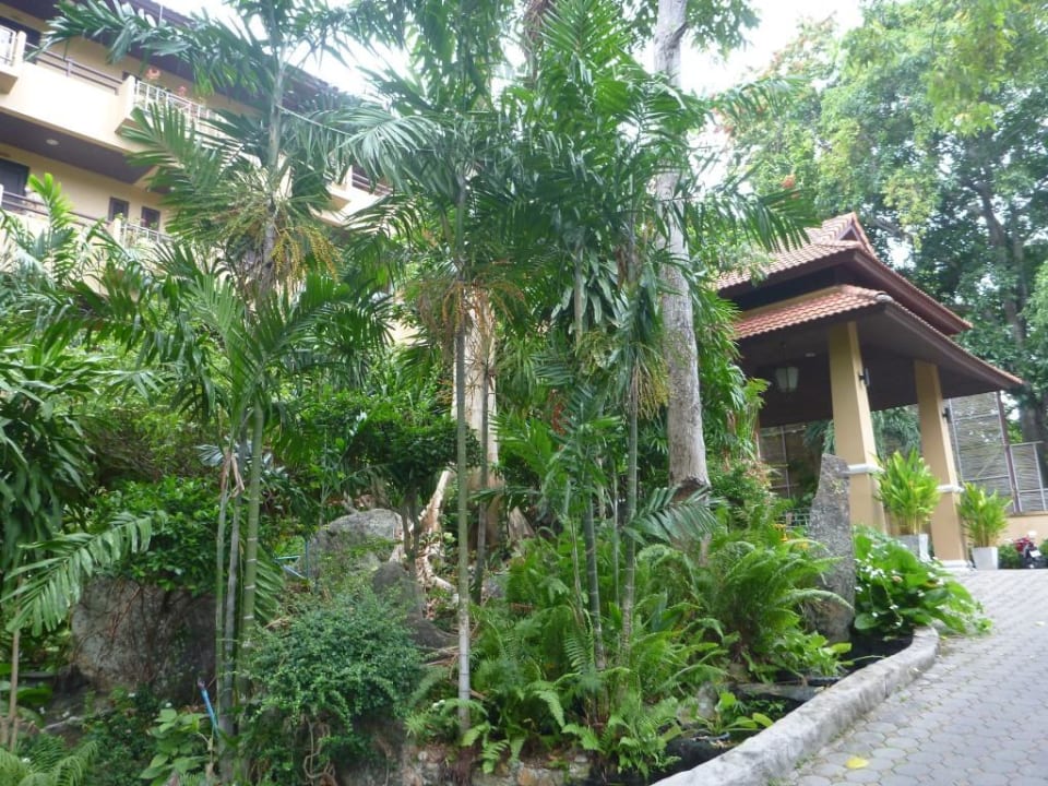 Gartenanlage The Fair House Beach Resort