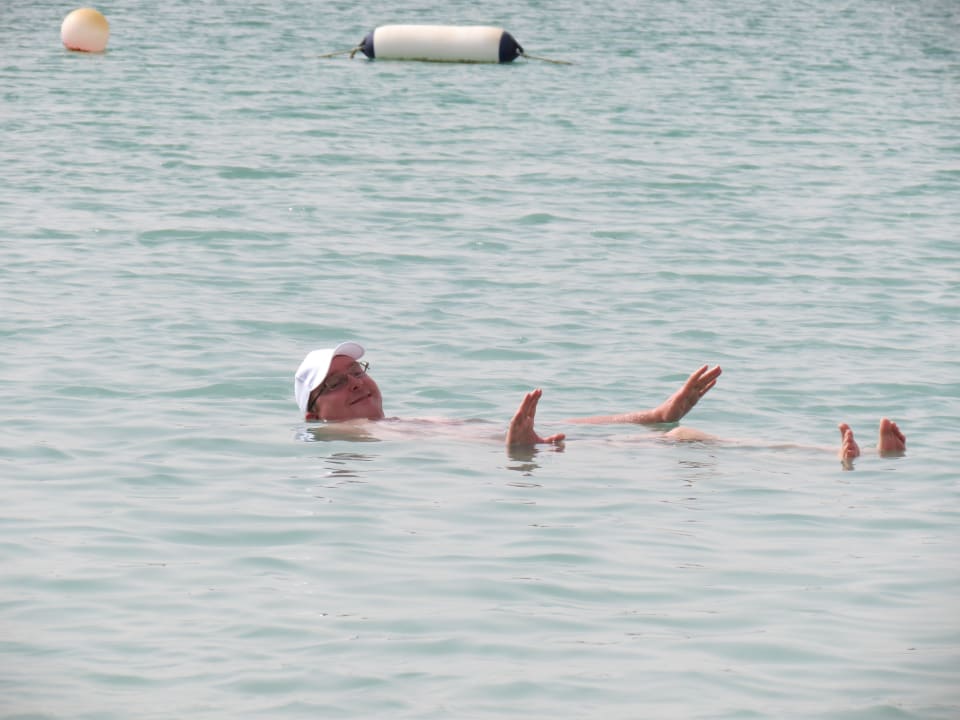 Persischer Golf, 30% Salzgehalt. Al Raha Beach Resort & Spa