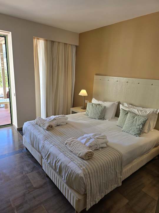 Zimmer Giannoulis - Grand Bay Beach Resort