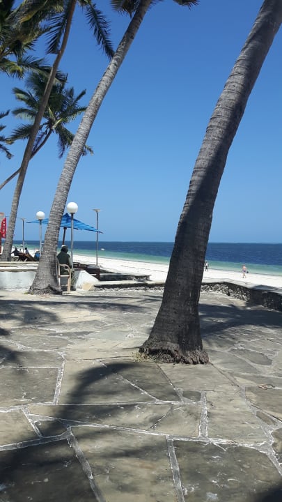 Strand Hotel Kenya Bay Beach
