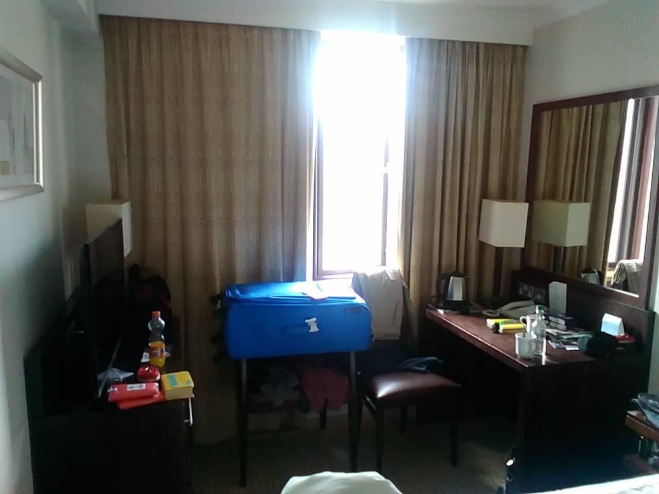 Viel Platz war nicht  Hotel Mercure Edinburgh City Princes Street