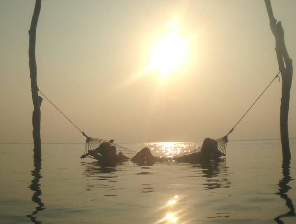 Gemütlich im Sonnenuntergang Summer Island Maldives