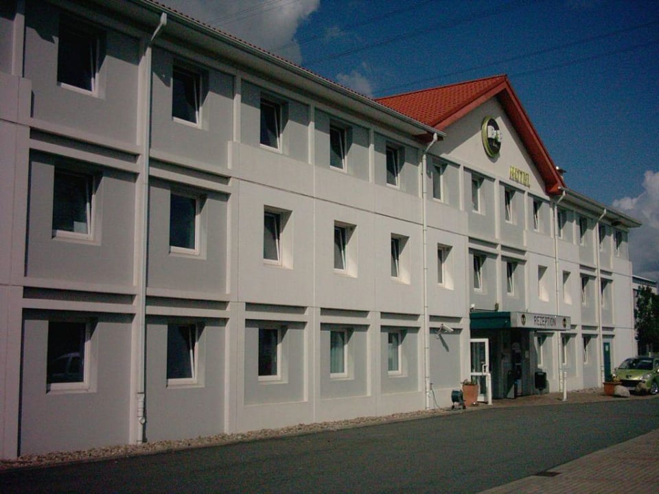 Frontansicht B&B Hotel Hannover-Nord