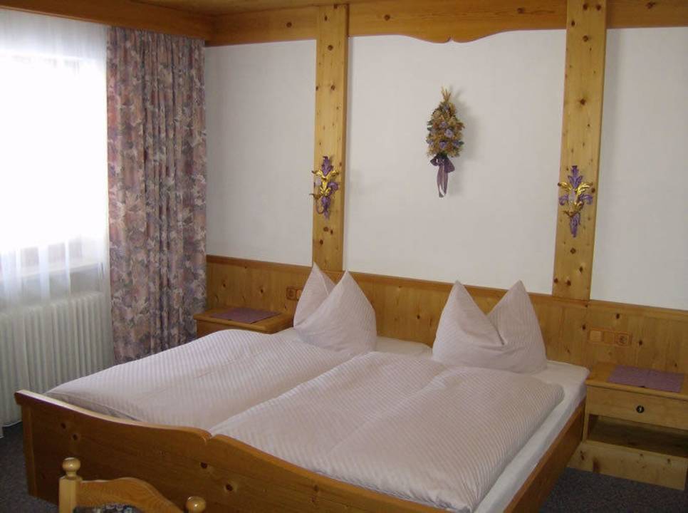 Schlafzimmer Wohnung Typ A/B Apartments Haus Waldruh