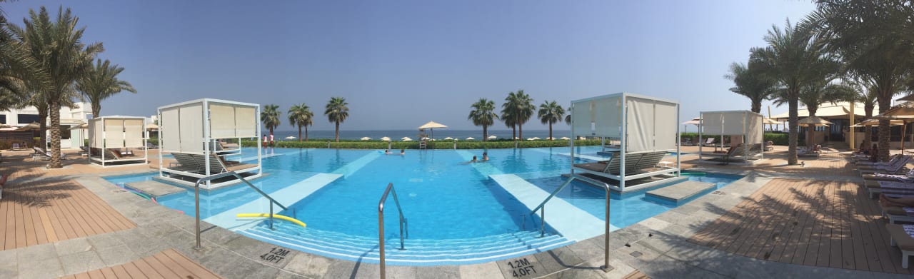 Pool InterContinental Fujairah Resort