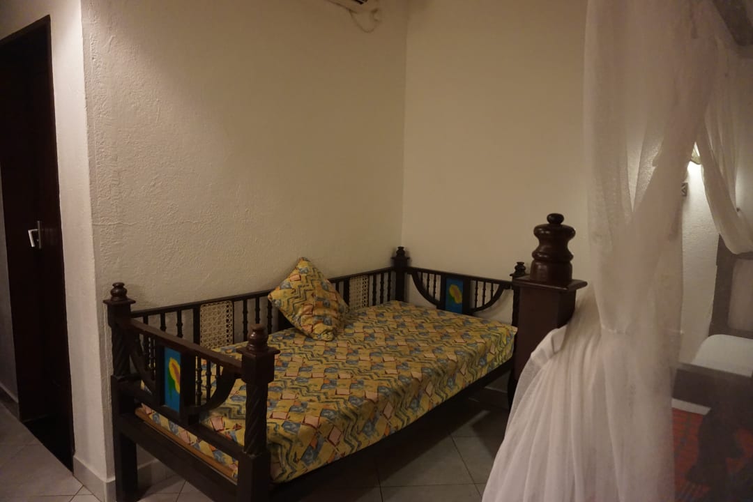 Liege Hotel Southern Palms Beach Resort