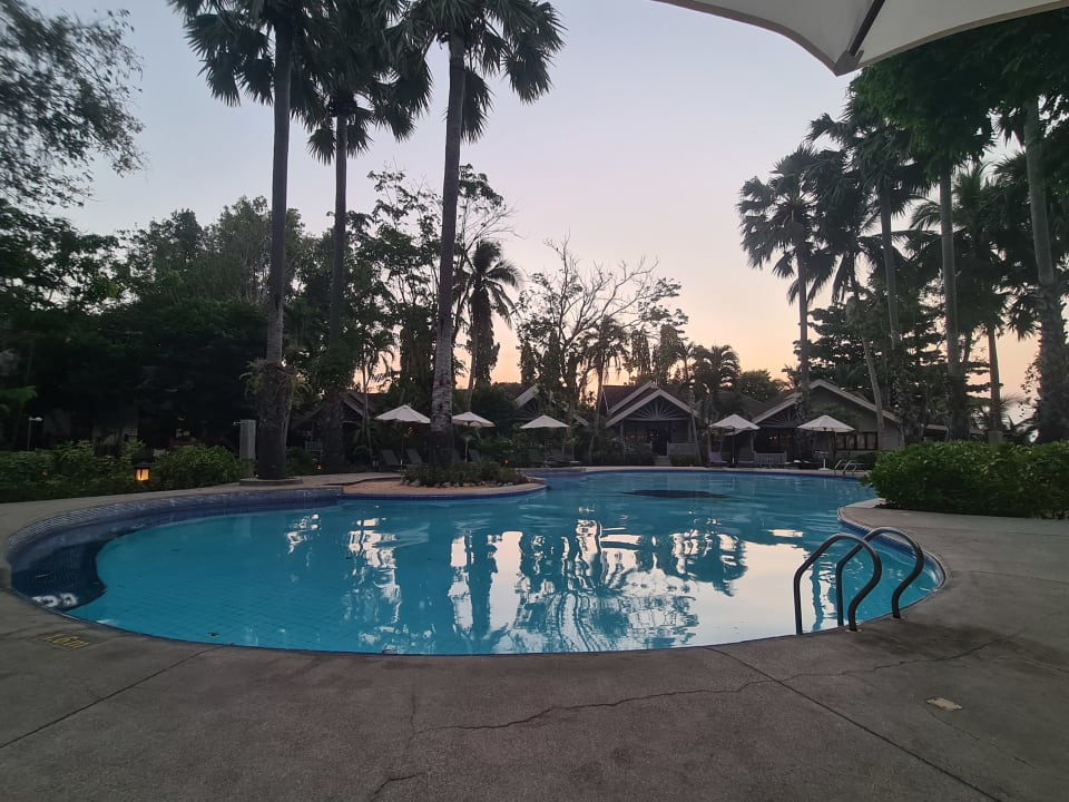 Pool Paradise Beach Resort, Samui