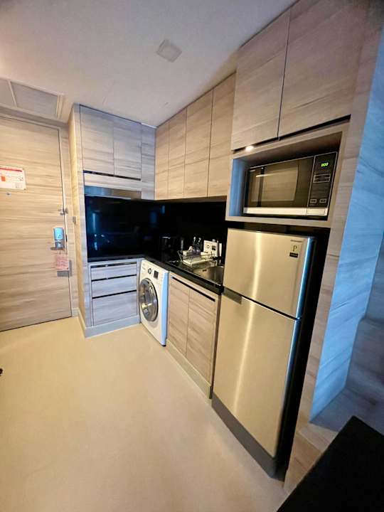 Zimmer Adelphi Forty-Nine