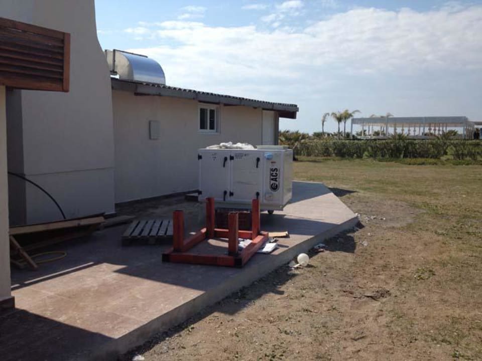 Strandrestaurant von hinten Selge Beach Resort