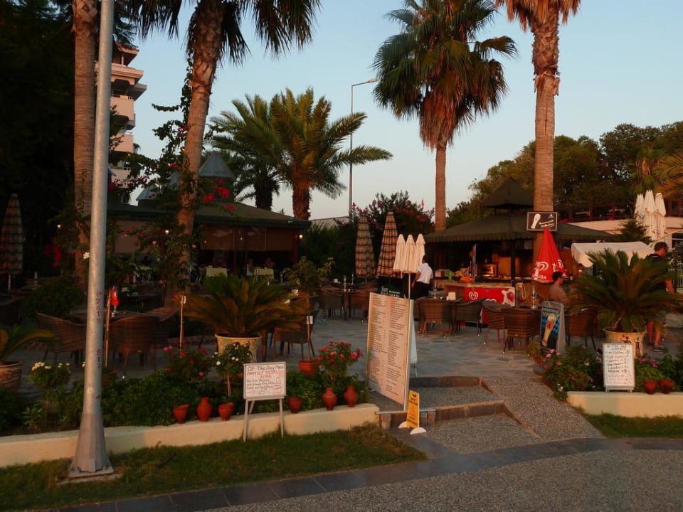 Außenterrasse Side Bay Hotel