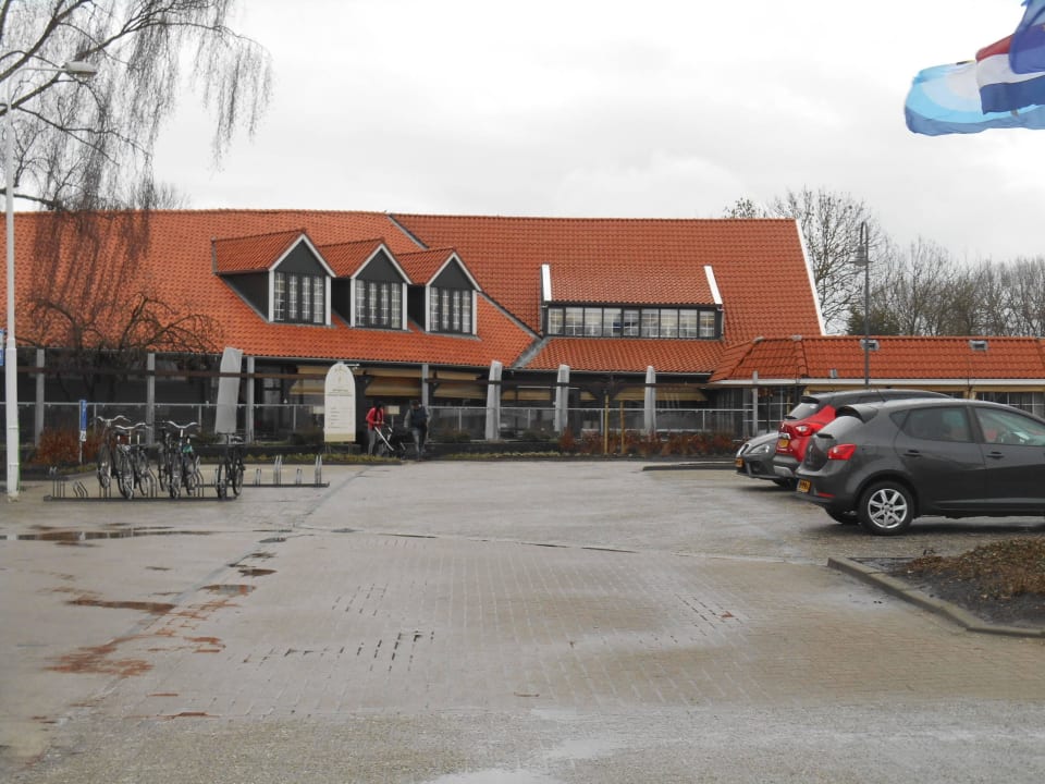 Hotel Eingang Van der Valk Hotel Groningen Westerbroek