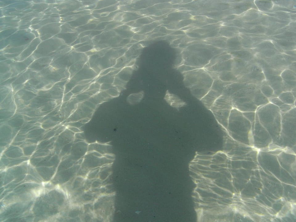 Schatten im Wasser Sai Kaew Beach Resort