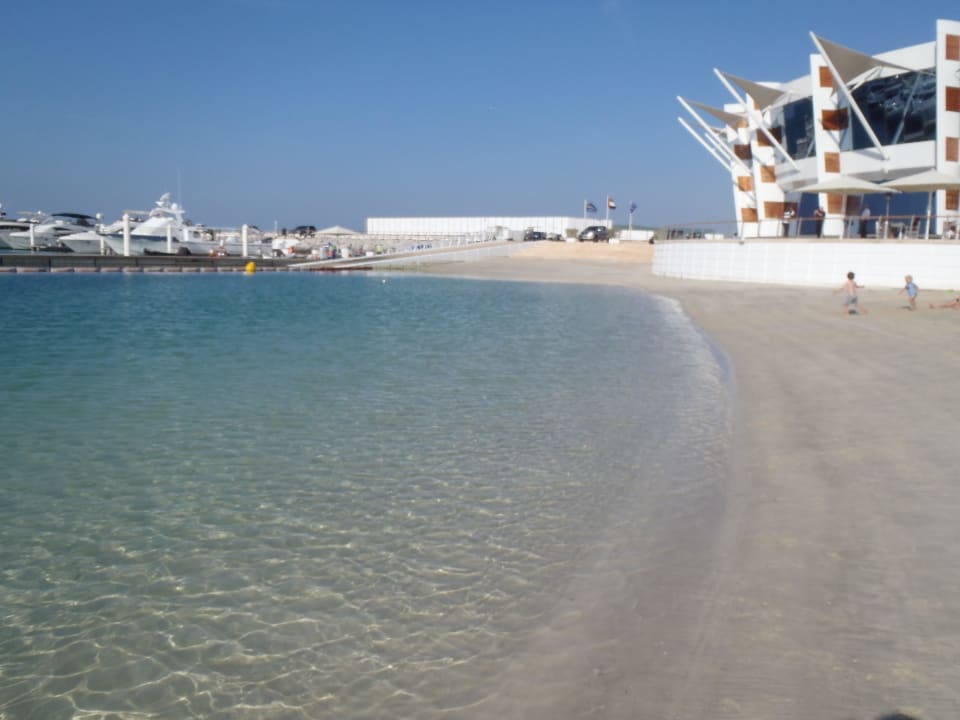 Der Strand des Jumeirah Beach Hotels Hotel Jumeirah Emirates Towers