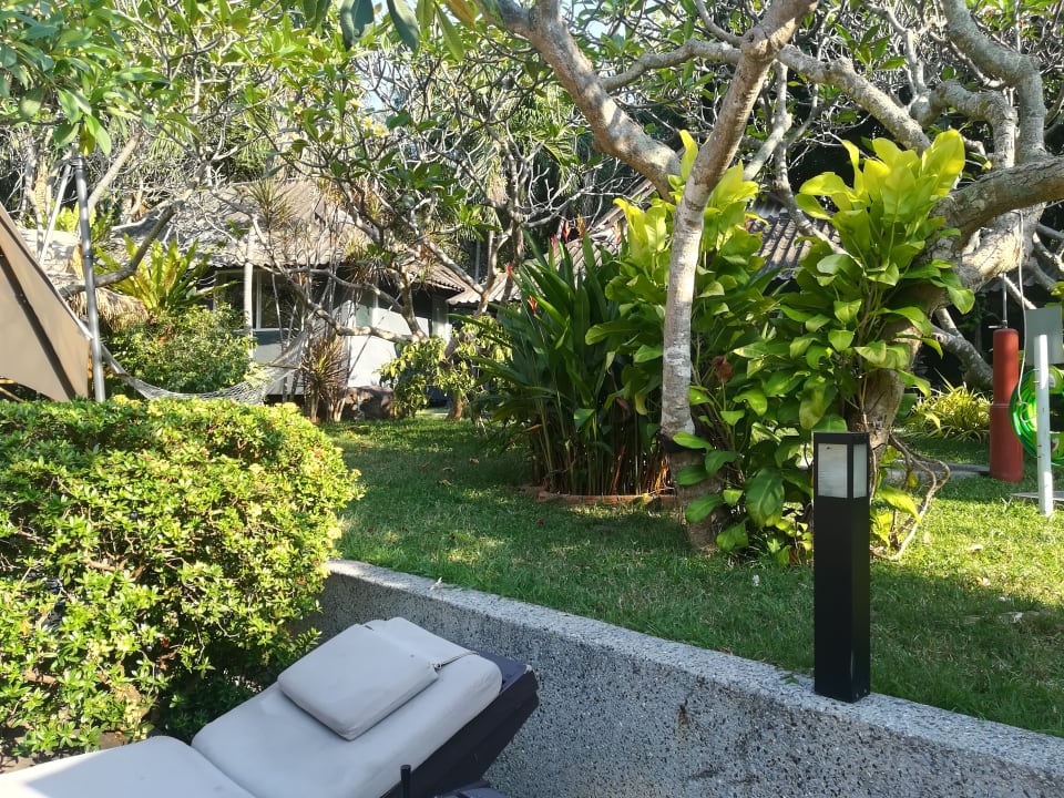 Gartenanlage Let's Hyde Resort & Villas