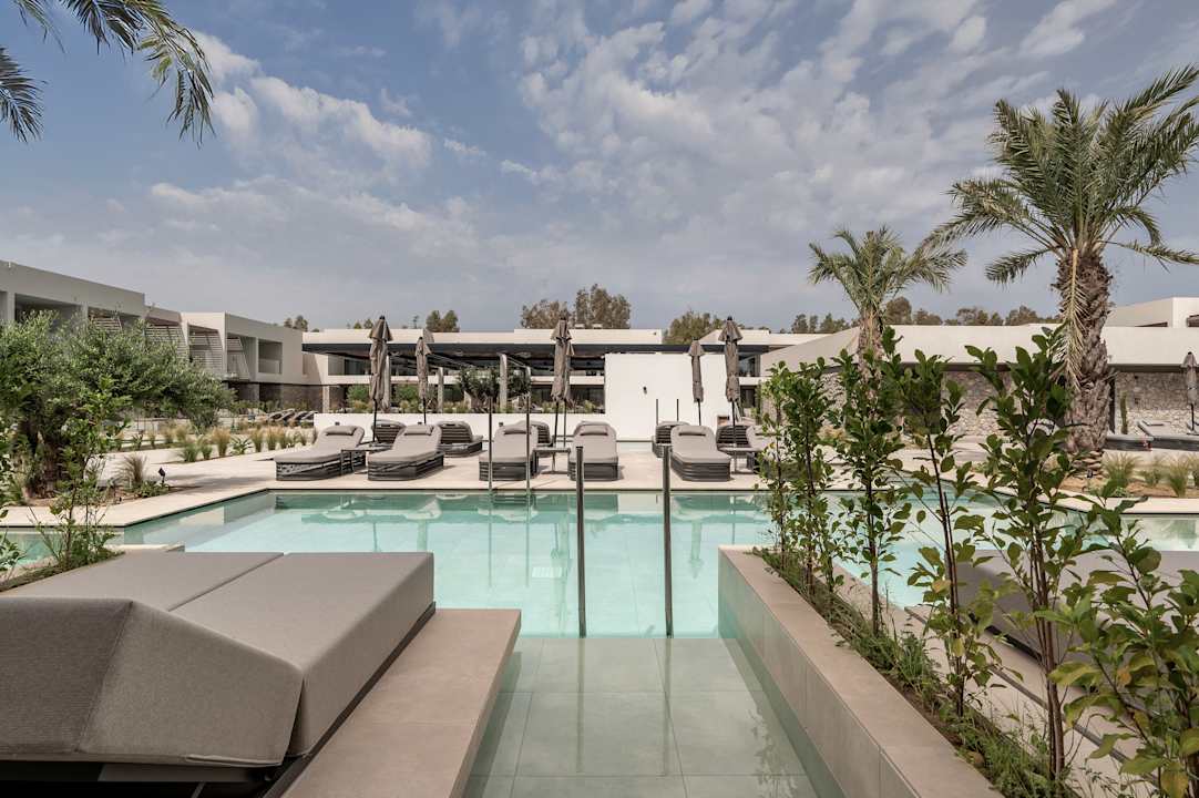 Pool Mosay All Suite Hotel