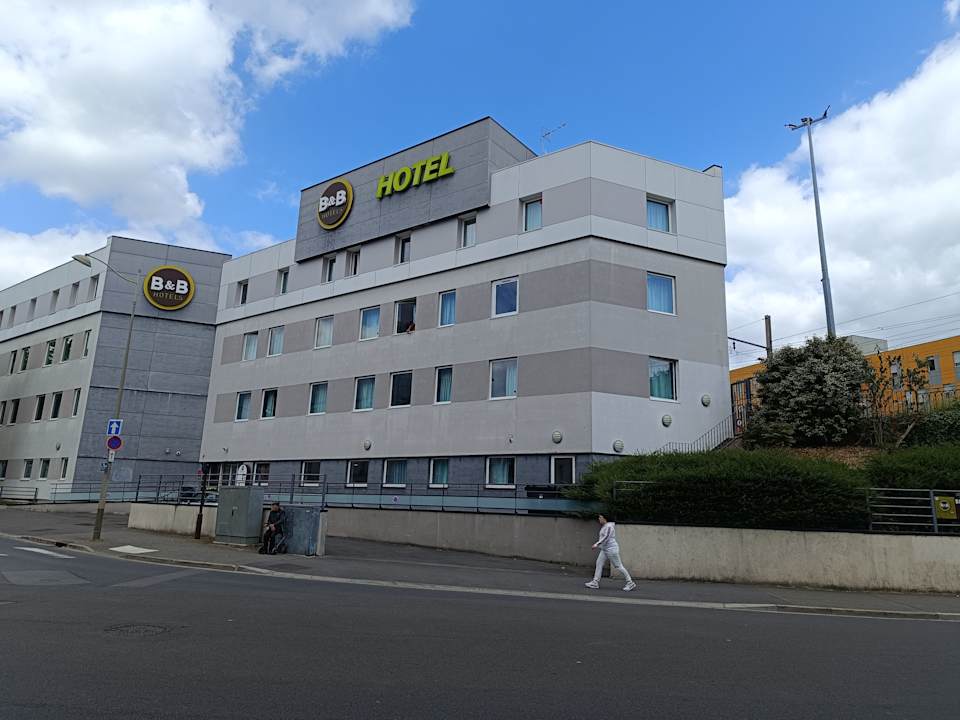 Außenansicht B&B Hôtel Reims Centre Gare