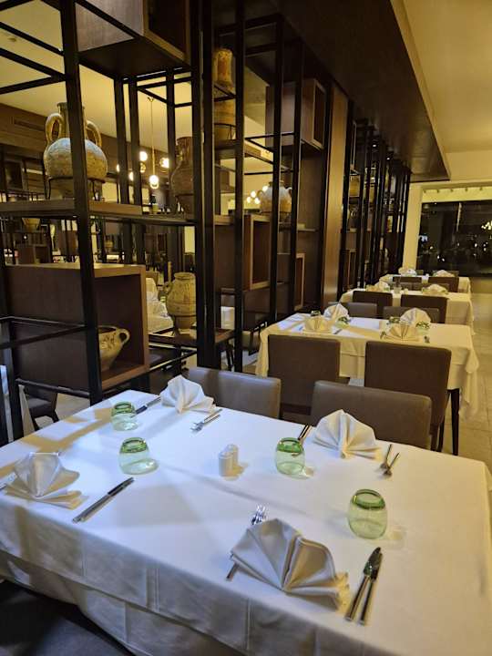 Gastro The Orangers Garden Villas & Bungalows