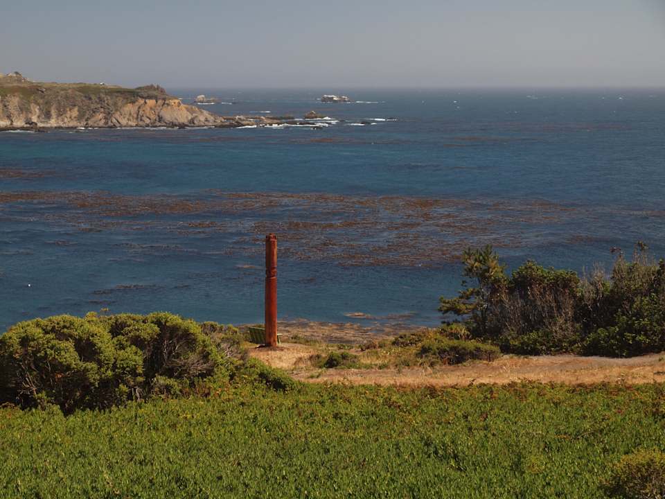 Im Park vor dem Hotel Hotel Timber Cove Resort