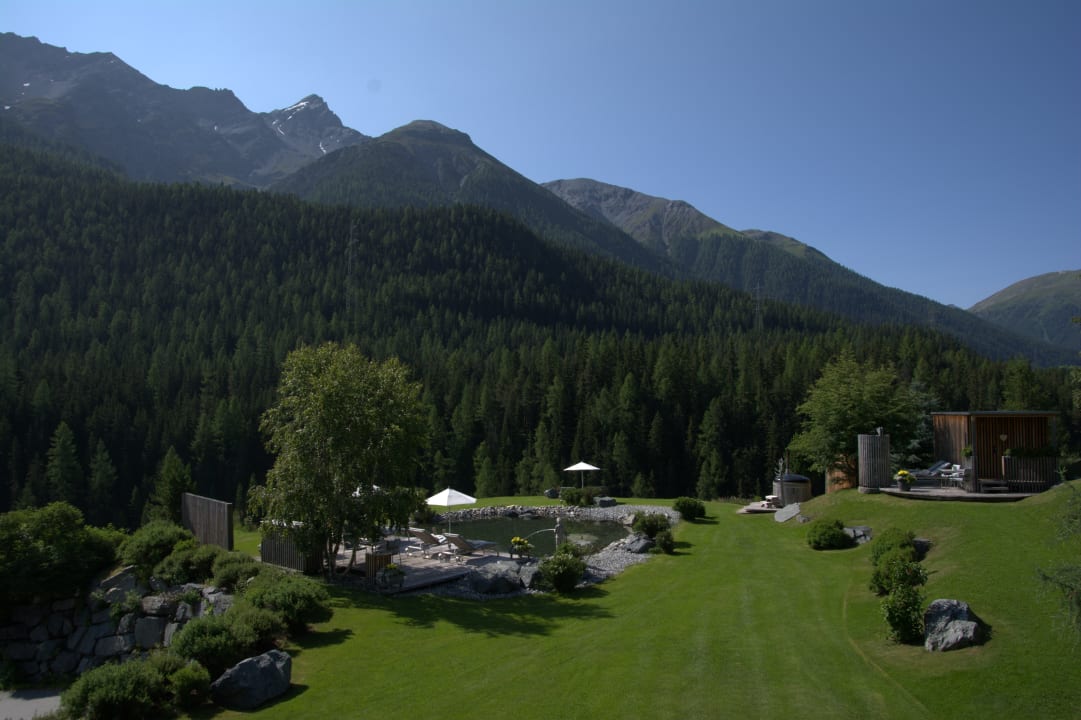 Ausblick Relais & Châteaux IN LAIN Hotel Cadonau