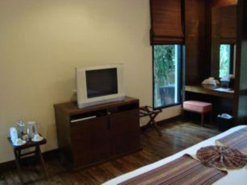 Fernseher Le Paradis Boutique Resort & Spa