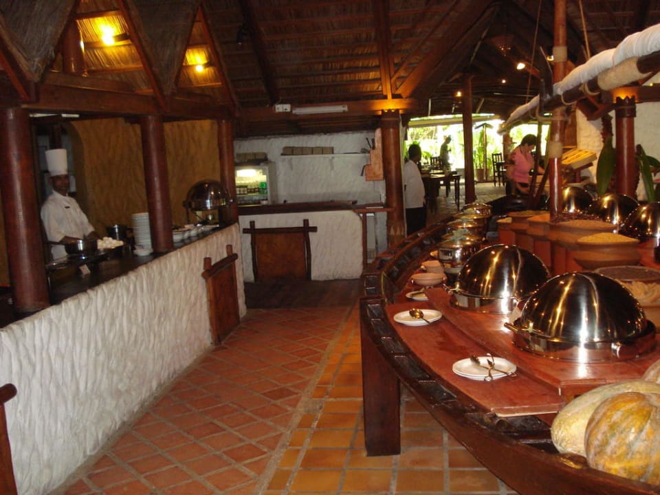 Blick auf Buffets Cinnamon Dhonveli Maldives