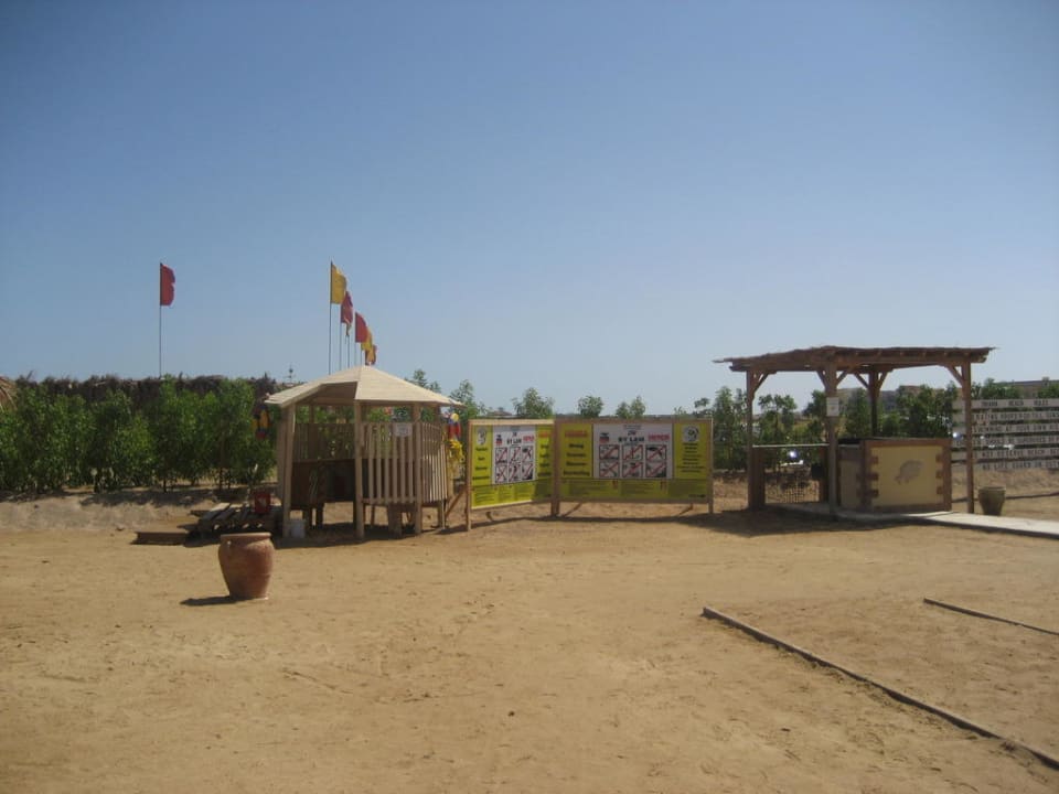 Handtuchausgabe am Meer Three Corners Rihana Resort Deluxe