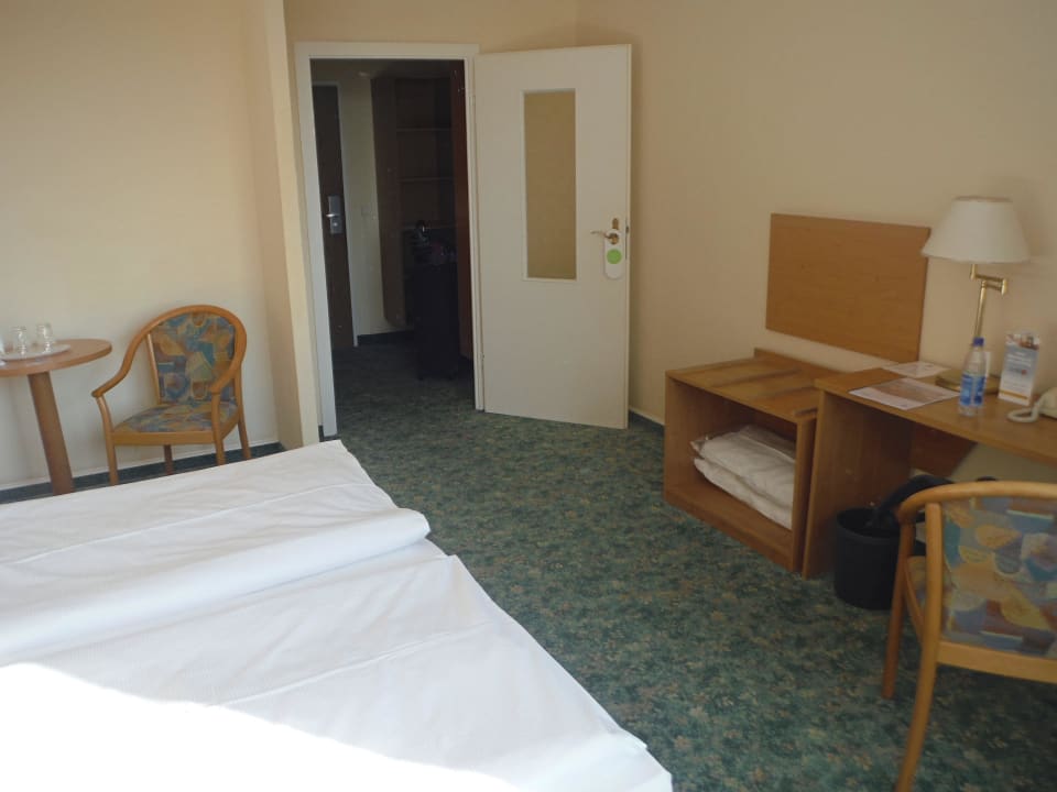 Überblick vom Zimmer Hotel Berlin Lichtenberg