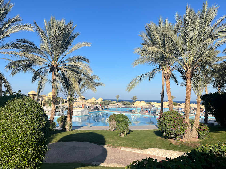 Pool Serenity Alpha Beach