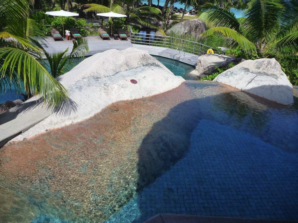 Pool Constance Lemuria