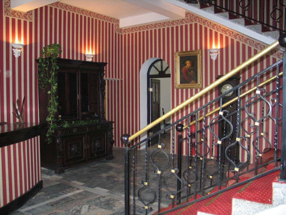 Outside picture Hotel Ksiezycowy Dworek