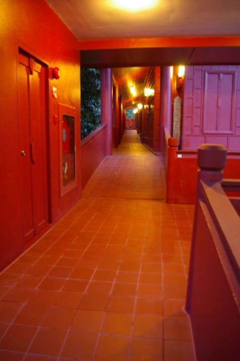 Zimmergang Chada Thai Village Resort