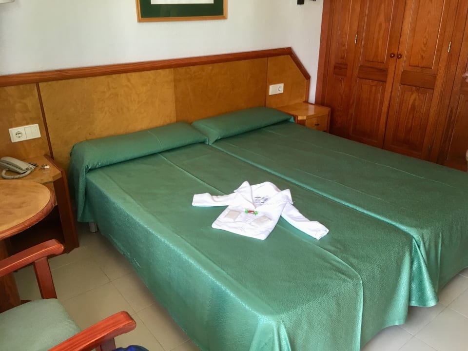 Zimmer Flipflop Cala Romantica