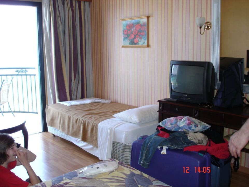 Zimmer mit Zustellbett Constantinos The Great Beach Hotel