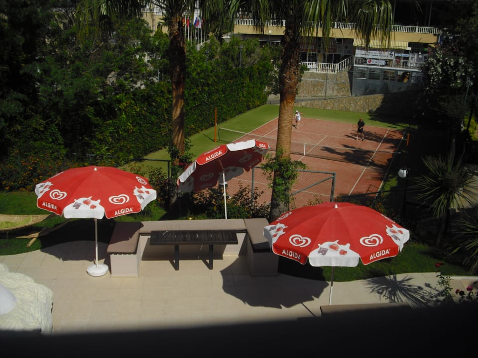 Tennisplatz Hotel Club Paradiso