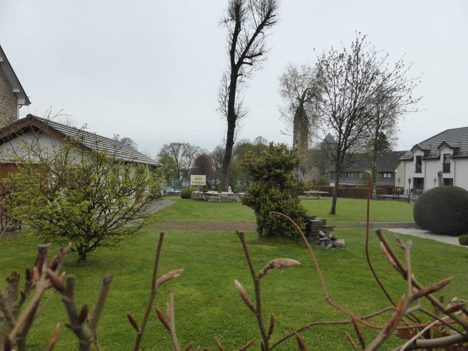 Blick von der Straße Hotel Eifelland