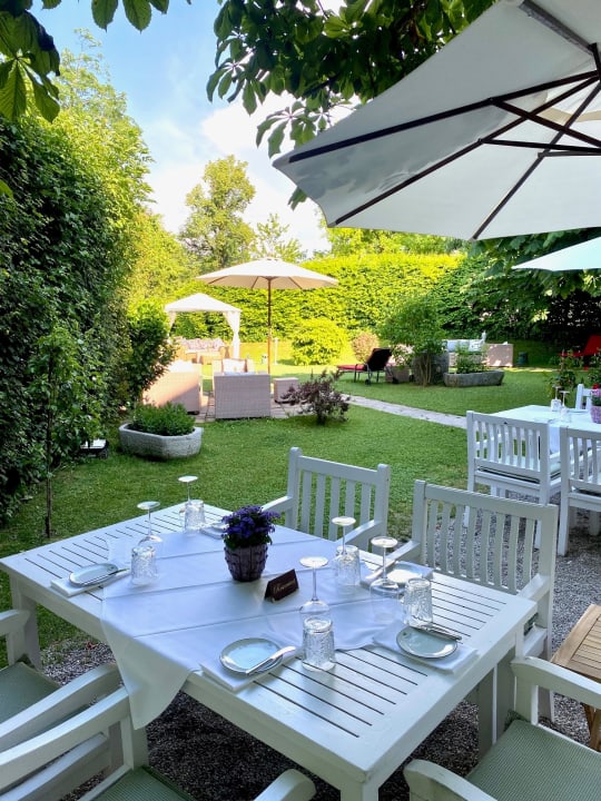 Gastro Der Schlosswirt zu Anif - Biedermeierhotel & Restaurant