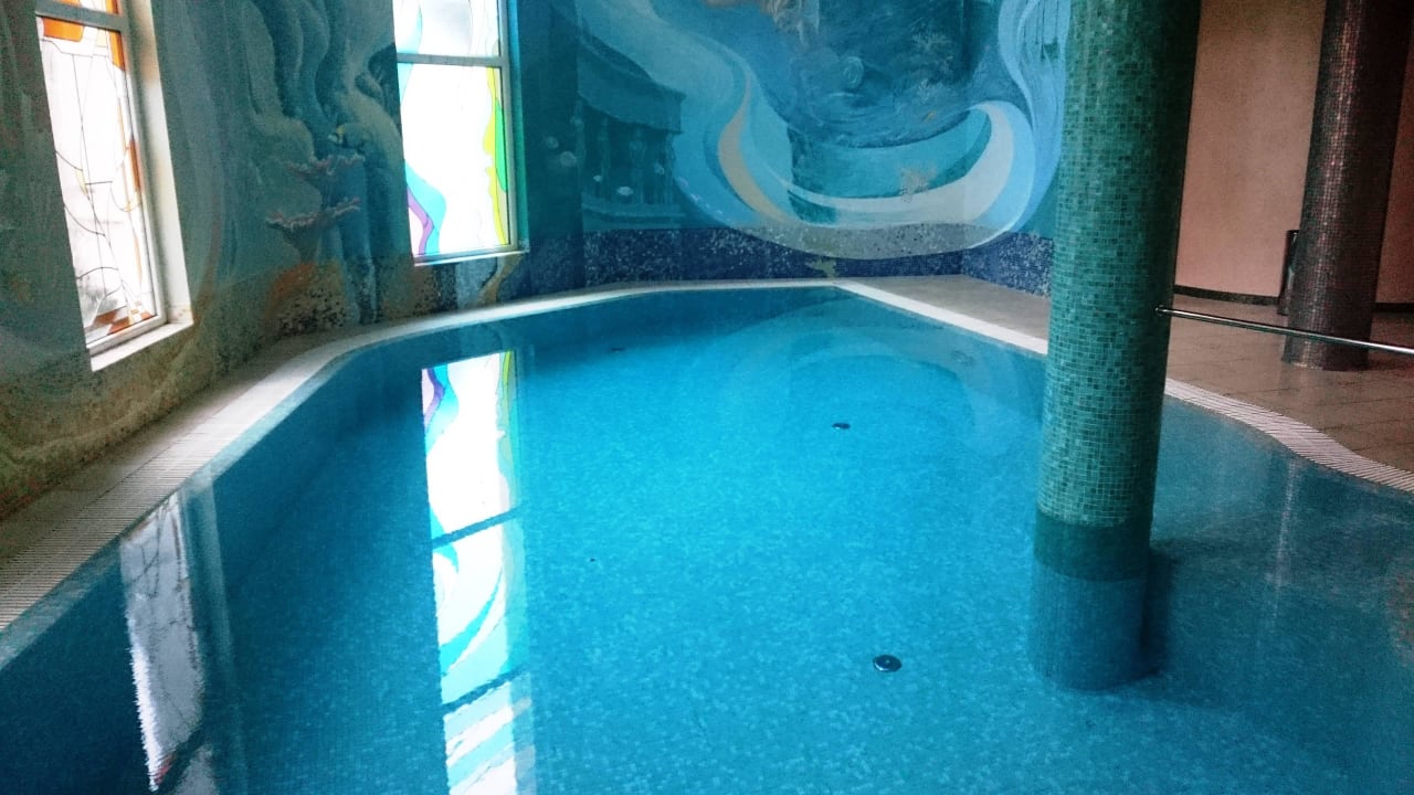 Pool Hotel Promenáda